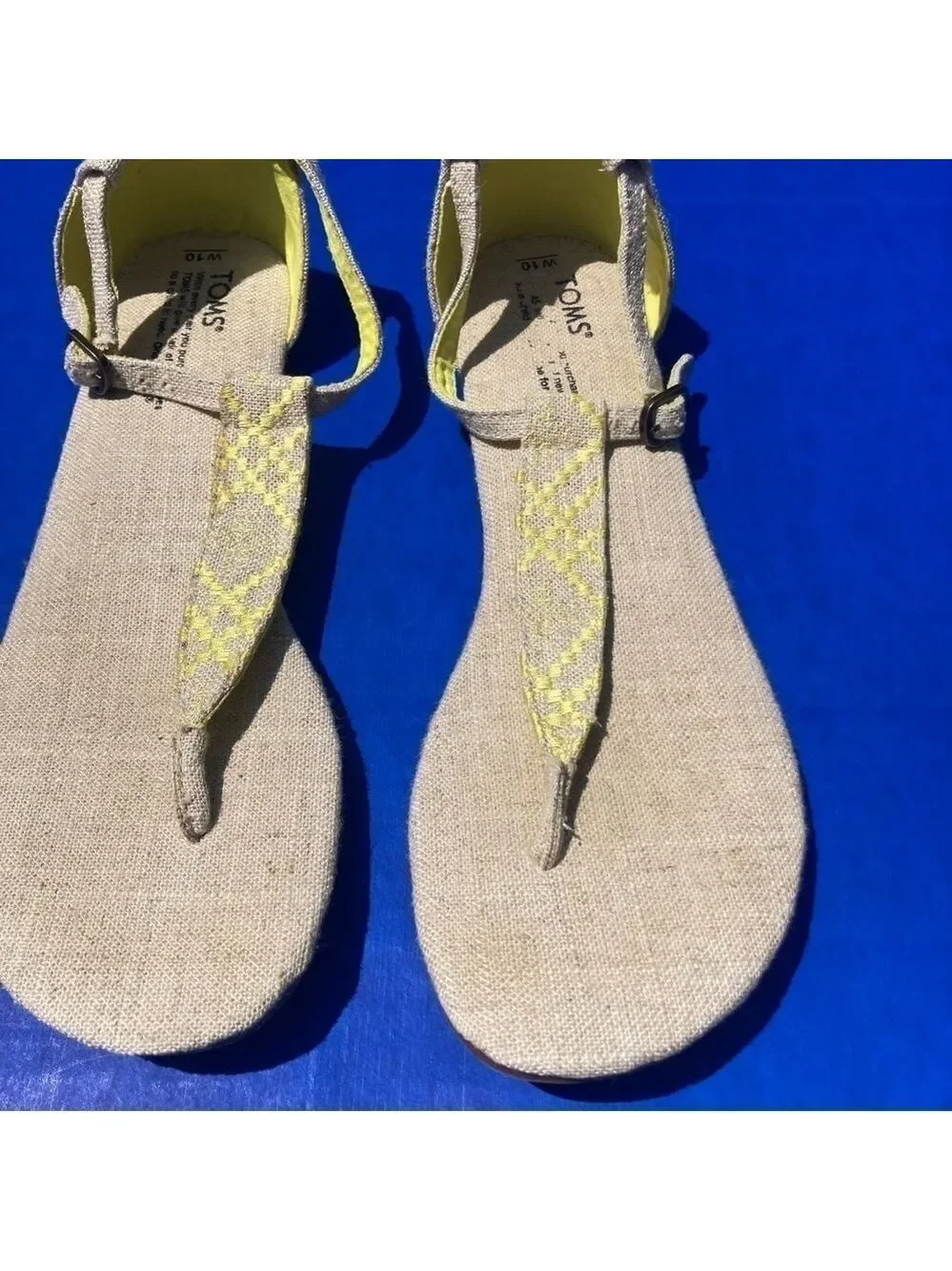 Toms yellow patterned